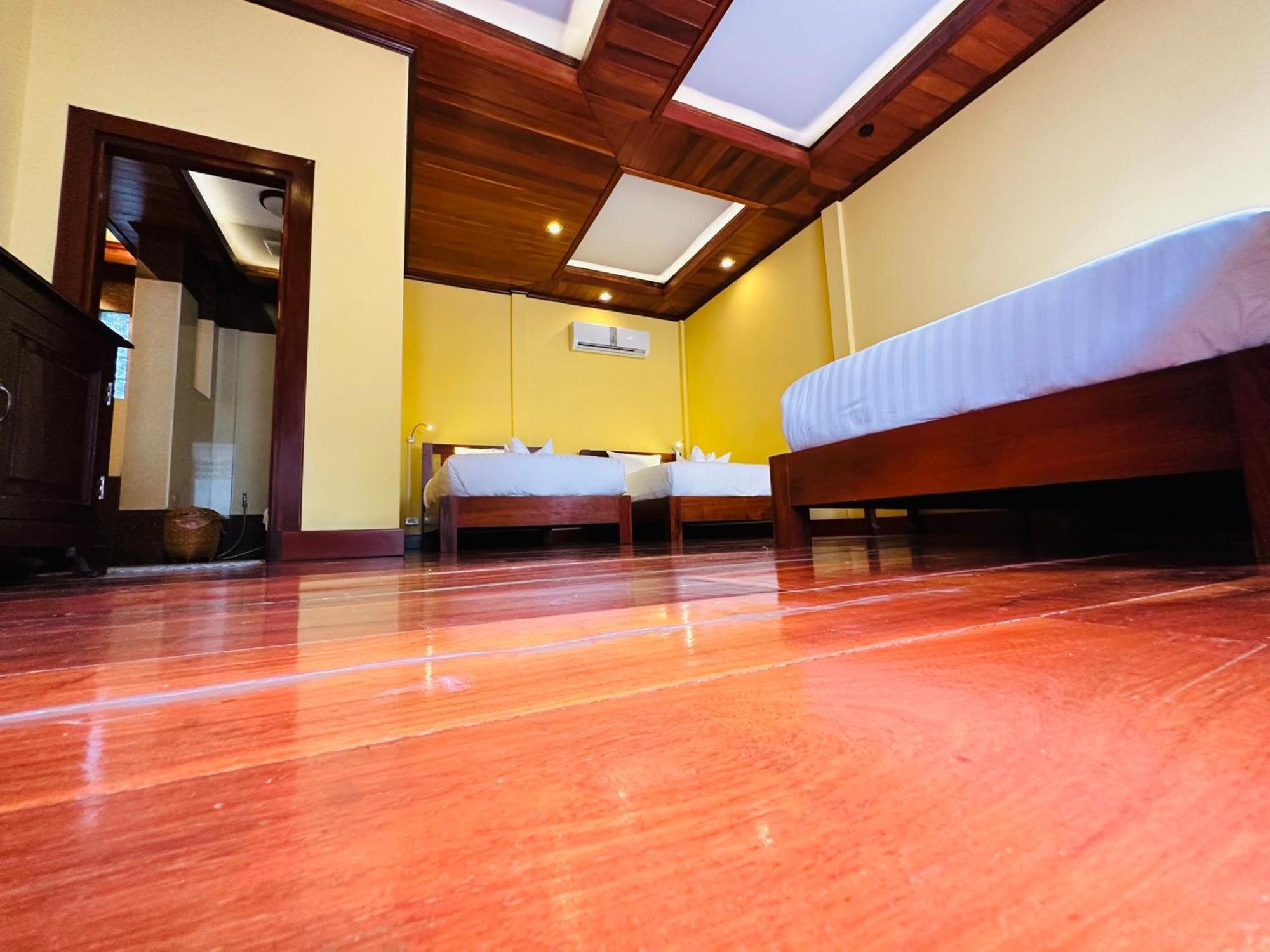 Villa Phonethip Mekong Riverside 루앙프라방 외부 사진