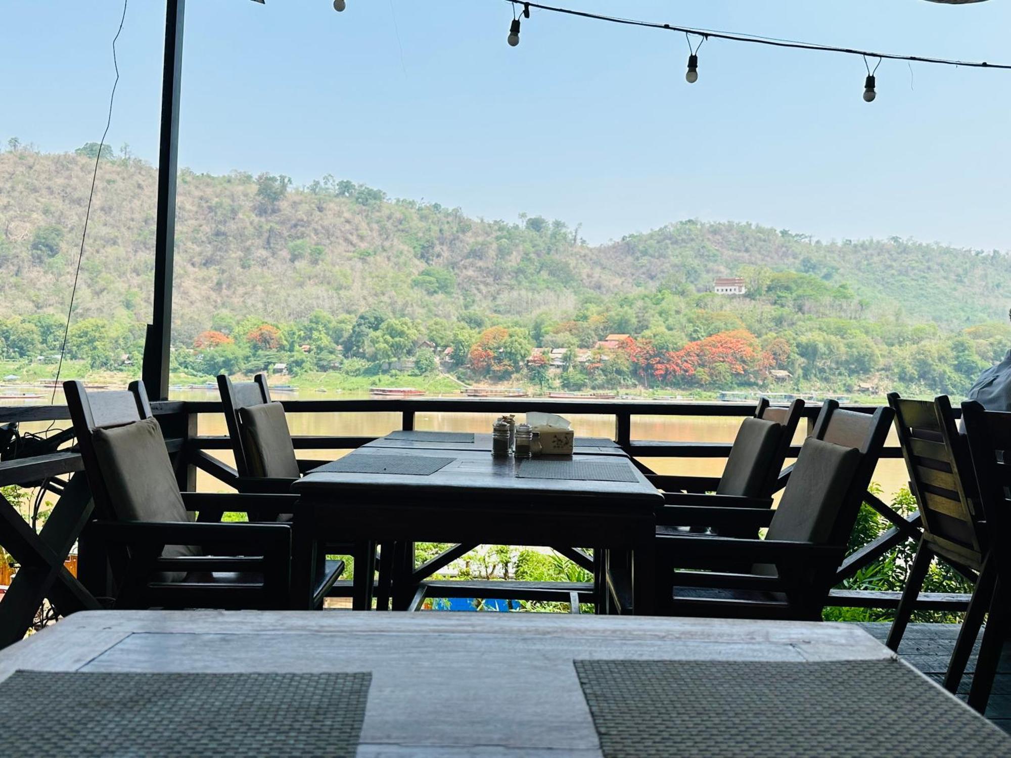 Villa Phonethip Mekong Riverside 루앙프라방 외부 사진